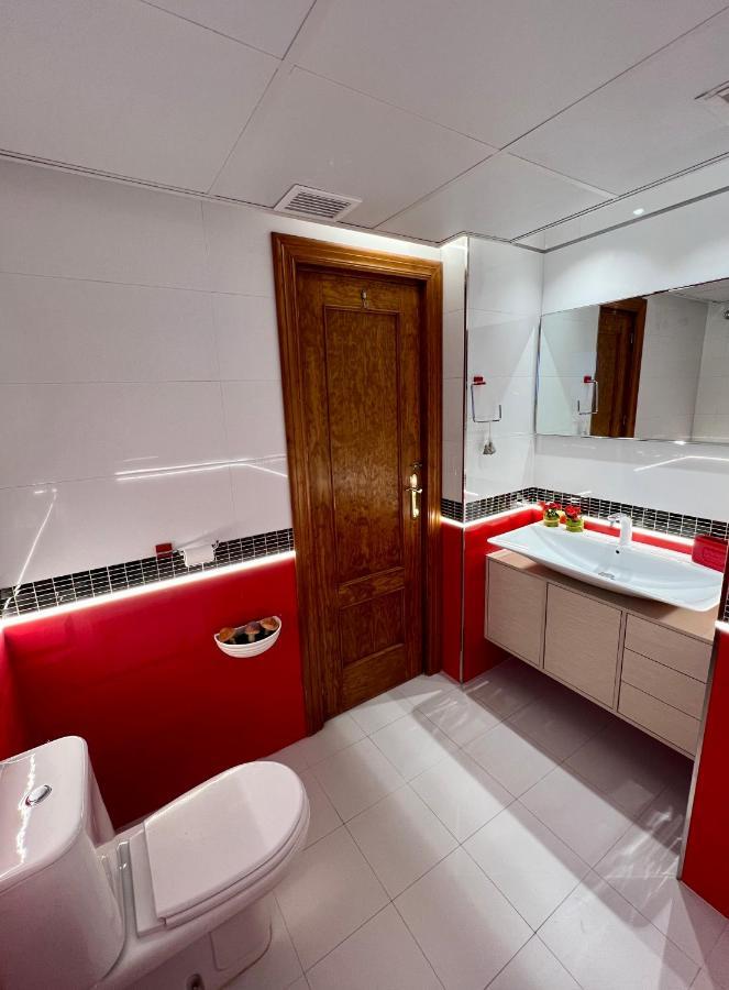 Apartamento A Las Puertas De La Alhambra Granada Bagian luar foto
